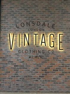 Aviso iluminado vintage